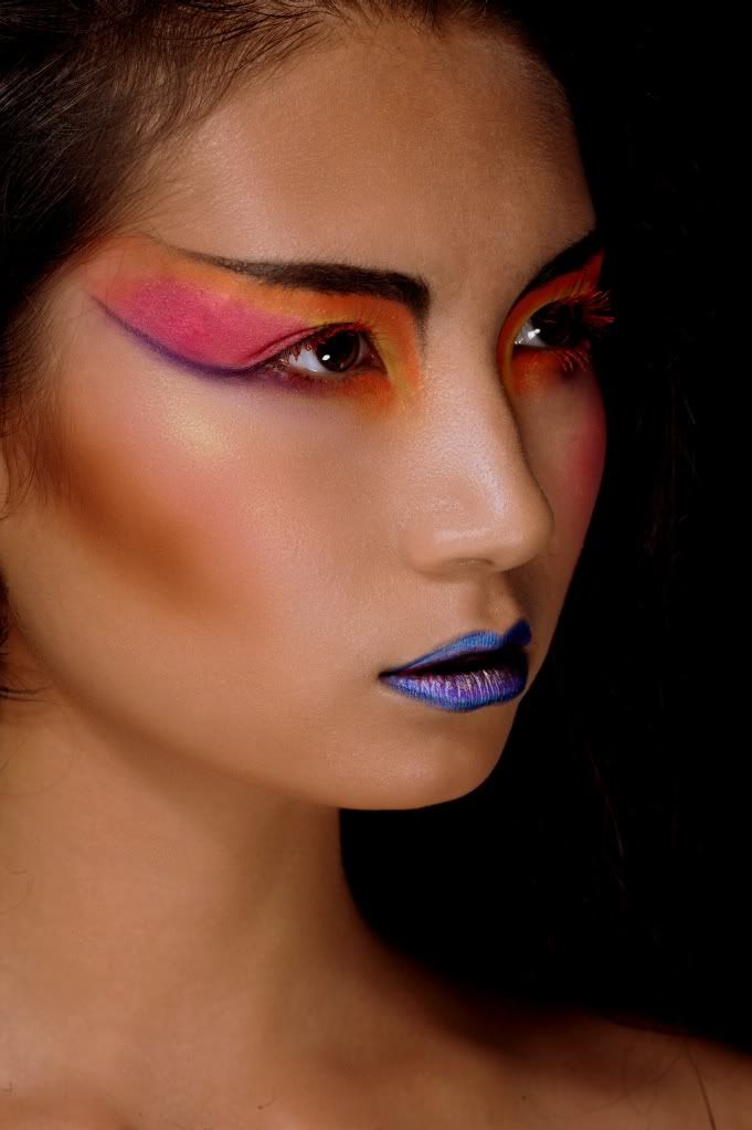 http://i1307.photobucket.com/albums/s595/BeautyRetouched12/1CR2_retouched_zps53f55325.jpg