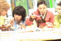 tumblr_mkqpfjGqS71rmmfuro2_250_zps057caa