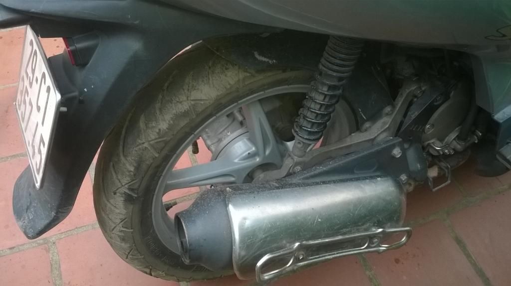 Cần thanh lý gấp xe SH Nhật đời đầu, xám bạc, xe chính chủ, giá tốt