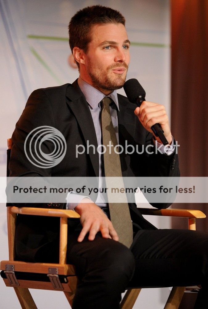 stephen-amell-ctv-upfront-2012-press-conference-06